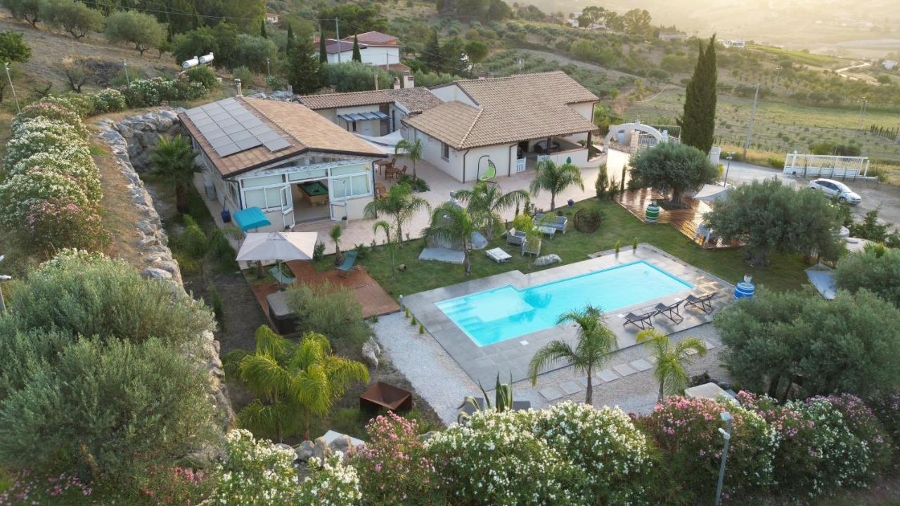 La Corte Di Afea Agrigento Esterno foto