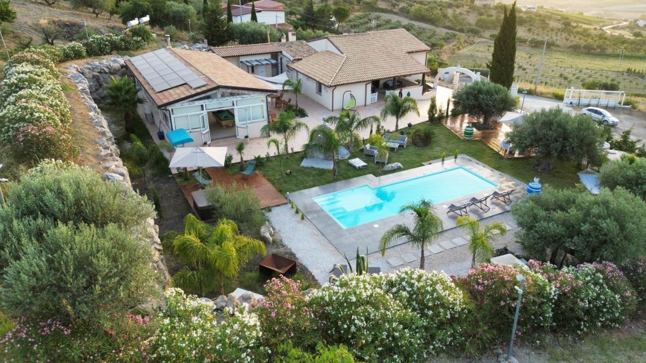 La Corte Di Afea Agrigento Esterno foto